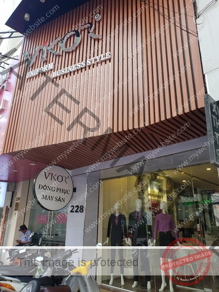 Đồng phục công sở thành phố Hồ Chí Minh may sẵn trưng bày tại showroom