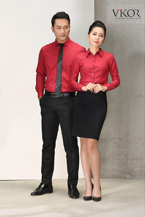 Thiết kế đồng phục của VIKOR hướng tới thời trang công sở với form slim-fit cho nam và form ôm cho nữ