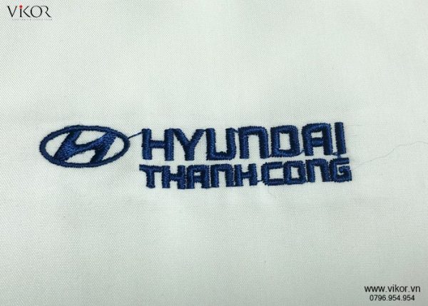 Logo Hyundai tông màu xanh dương đậm